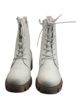 ✨ Dirty Laundry “Newz” Boots – Ivory | New With Tags ✨ Size 9.5